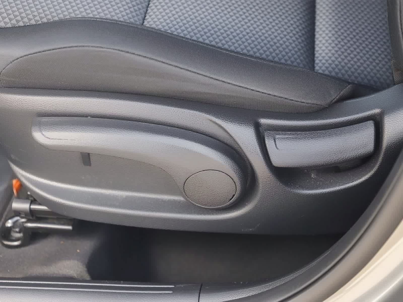 Used 2023 Kia Soul LX FWD image 24