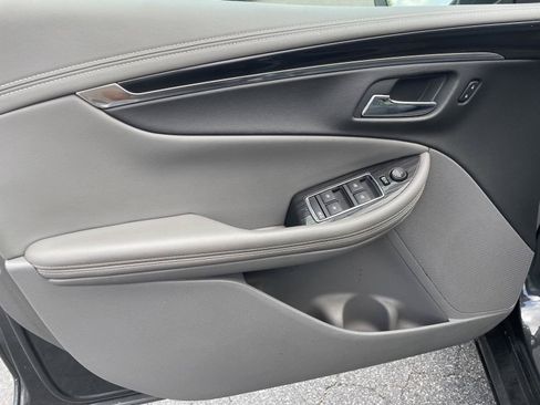 Used 2019 Chevrolet Impala LS FWD image 11