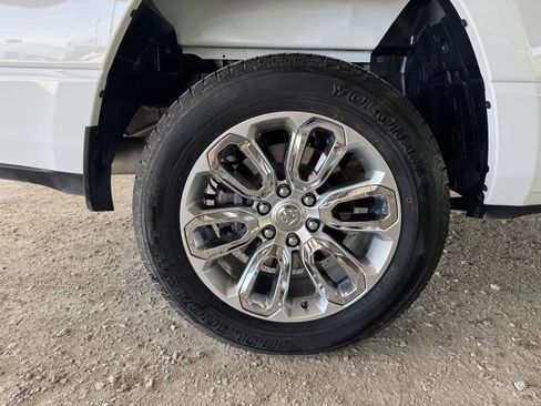 Used 2023 RAM 1500 Laramie AWD/4WD image 45