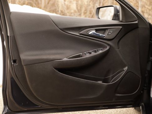 Used 2022 Chevrolet Malibu RS image 21