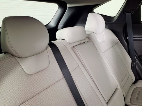 Certified 2024 Hyundai Tucson Limited FWD image 12