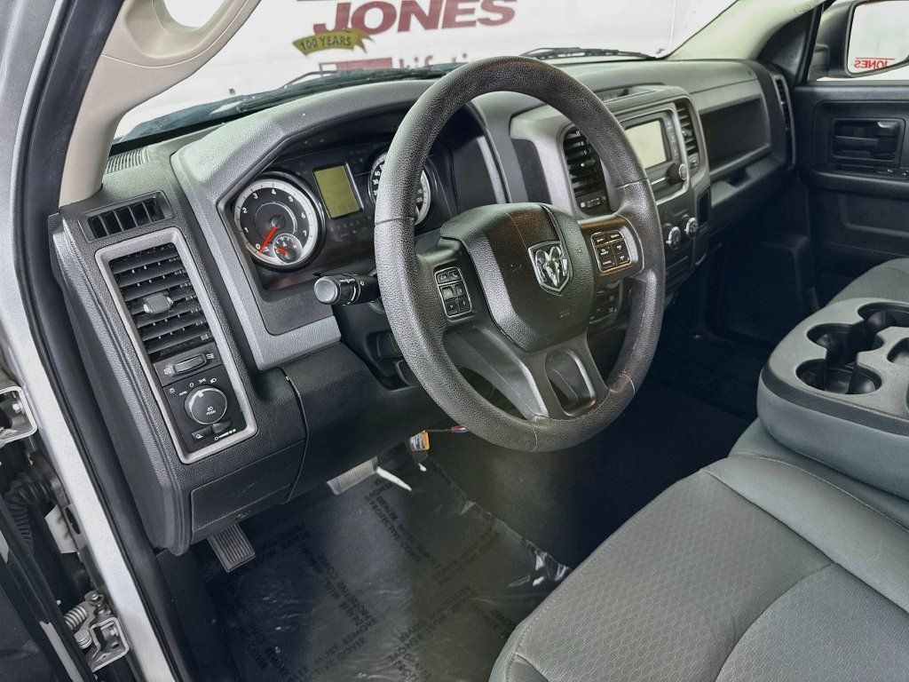 Used 2017 RAM 1500 Express w/ Express Value Package AWD/4WD image 18
