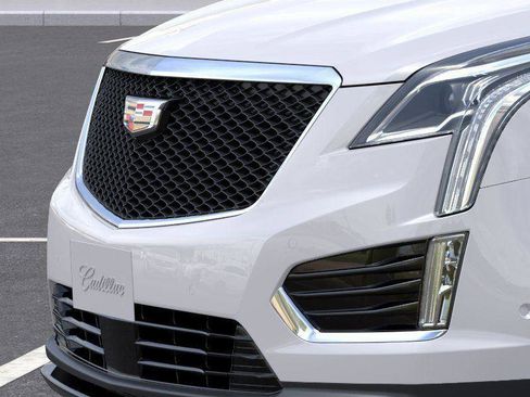 New 2026 Cadillac XT5 Sportv w/ LPO, Floor Liner Package AWD/4WD image 13