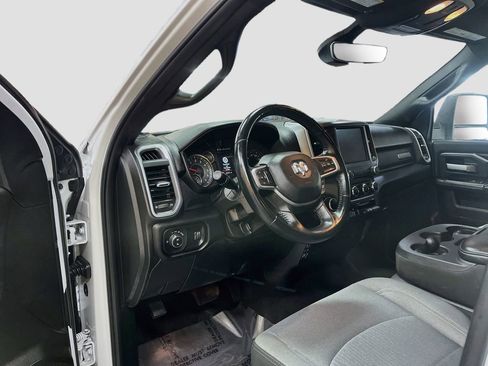 Used 2024 RAM 2500 Big Horn AWD/4WD image 9