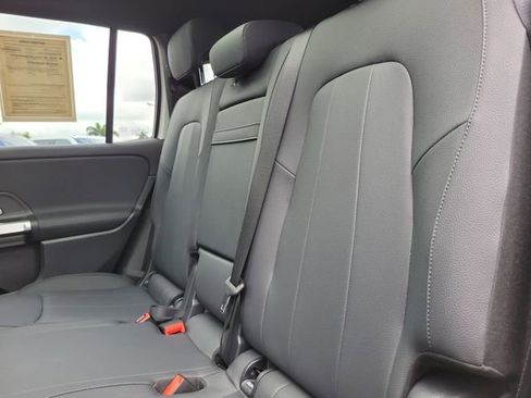 Used 2024 Mercedes-Benz EQB 250+ image 8