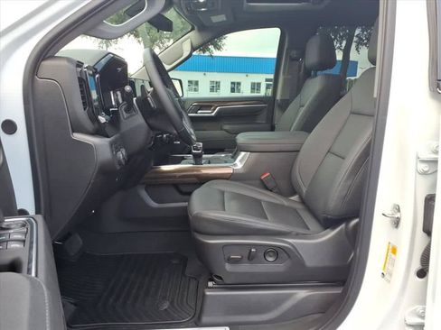 Used 2025 Chevrolet Silverado 1500 LT Trail Boss w/ LT Trail Boss Premium Package AWD/4WD image 21