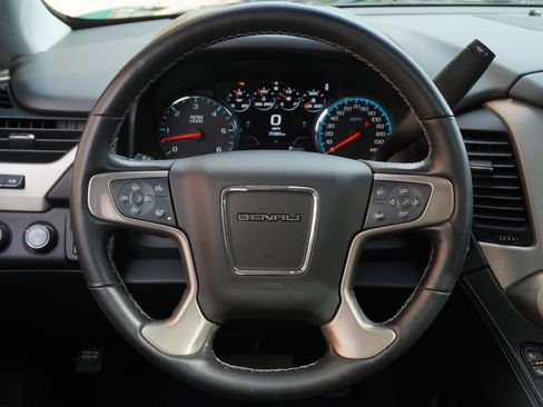 Used 2019 GMC Yukon Denali w/ Denali Ultimate Package AWD/4WD image 16
