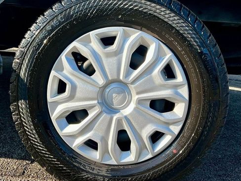 Used 2024 Ford Transit 250 Low Roof w/ Exterior Upgrade Package image 21