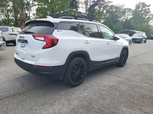 Used 2022 GMC Terrain SLT w/ Elevation Edition image 2