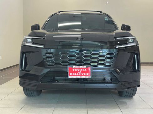 Used 2026 Toyota RAV4 XSE w/ Weather Package AWD/4WD image 6
