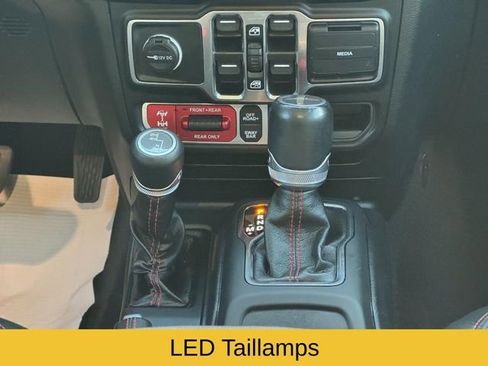 Used 2022 Jeep Gladiator Rubicon w/ LED Lighting Group image 18