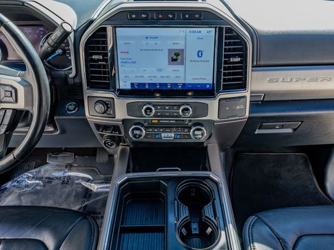 Used 2022 Ford F350 Platinum w/ FX4 Off-Road Package image 20