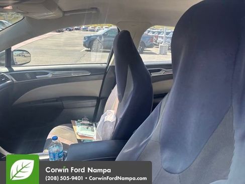 Used 2018 Ford Fusion S FWD image 18