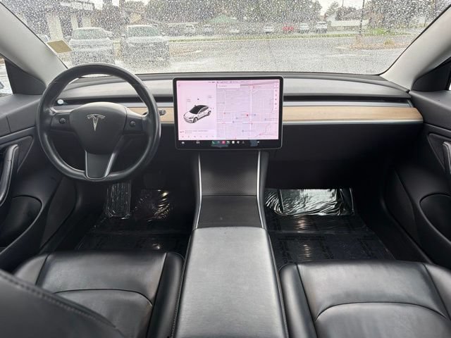 Used 2018 Tesla Model 3 Long Range RWD image 17