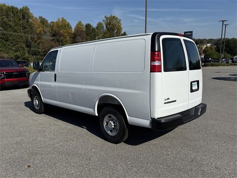 New 2025 Chevrolet Express 2500 w/ Driver Convenience Package image 5