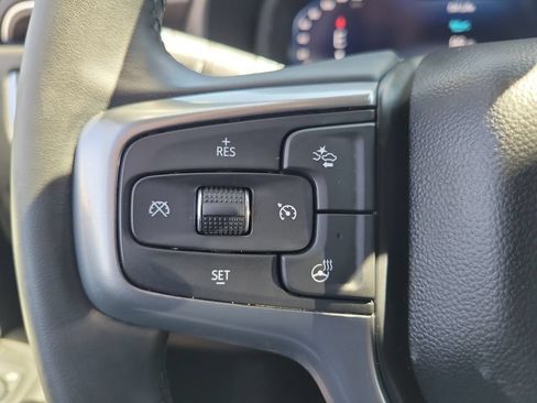 Used 2024 Chevrolet Tahoe Z71 w/ Luxury Package AWD/4WD image 5