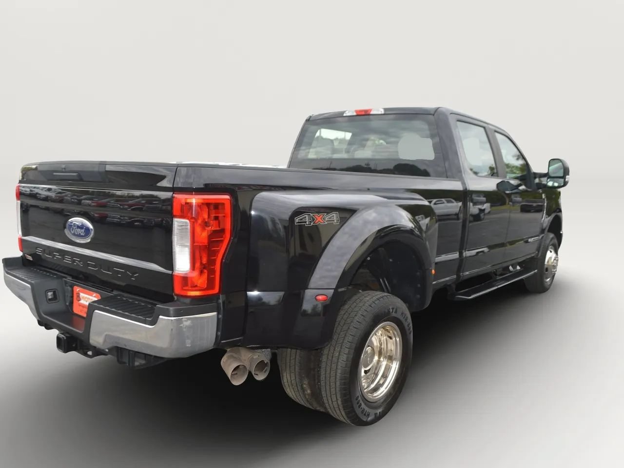 Used 2019 Ford F350 XL w/ Power Equipment Group AWD/4WD image 7