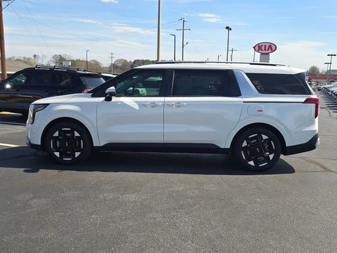 New 2026 Kia Carnival EX image 6