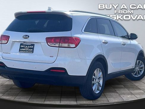 Used 2016 Kia Sorento AWD w/ LX Convenience Package image 13