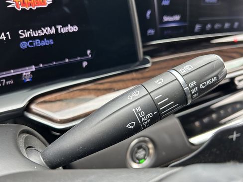 Used 2023 Cadillac Escalade ESV Sport Platinum w/ LPO, ONYX Package image 57