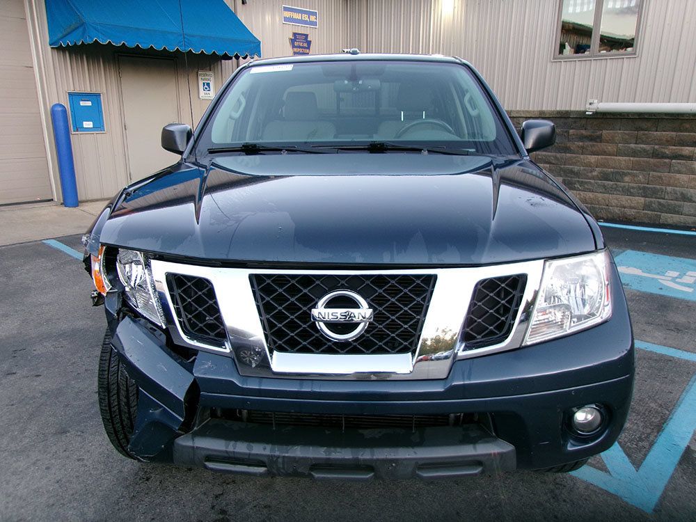 Used 2017 Nissan Frontier SV w/ SV Value Truck Package AWD/4WD image 1