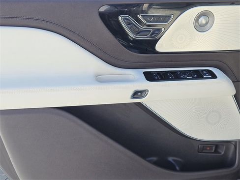 Certified 2024 Lincoln Aviator Black Label w/ Dynamic Handling Package image 23