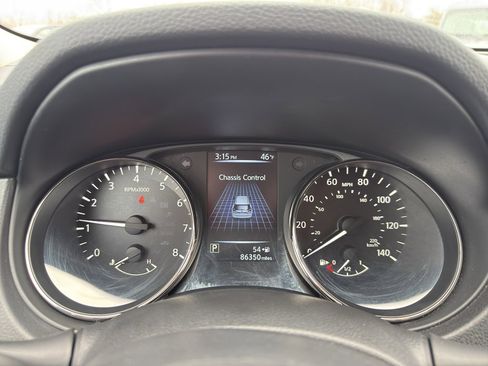 Used 2017 Nissan Rogue S w/ S Appearance Package image 17