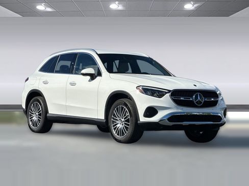 Used 2026 Mercedes-Benz GLC 300 image 7