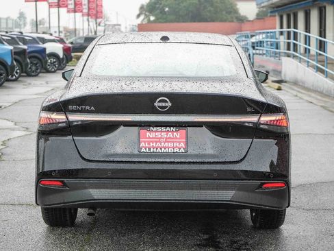 New 2026 Nissan Sentra SL w/ Floor Mat Package FWD image 8