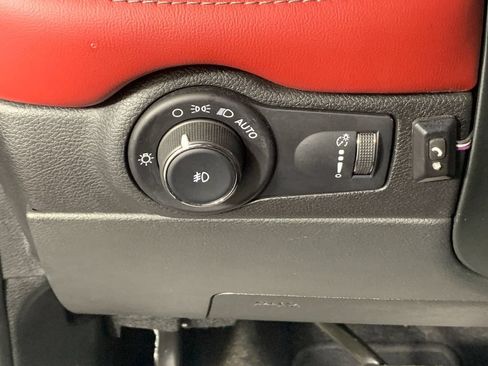 Used 2021 Dodge Durango R/T w/ Blacktop Package AWD/4WD image 16
