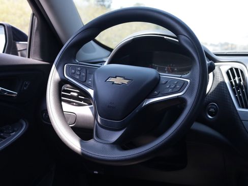 Used 2024 Chevrolet Malibu LT image 7