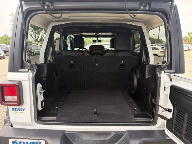 Used 2020 Jeep Wrangler Unlimited Rubicon AWD/4WD image 12