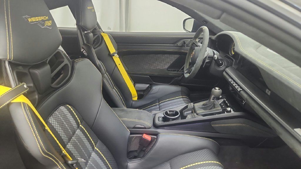 Used 2025 Porsche 911 GT3 RS RWD image 47
