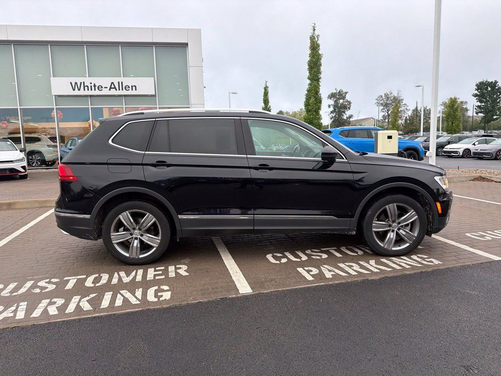 Used 2021 Volkswagen Tiguan SEL AWD/4WD image 6