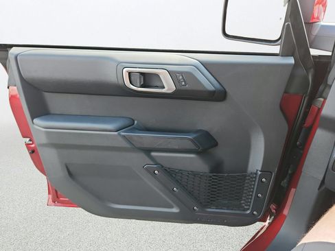 New 2026 Ford Bronco Outer Banks w/ Sasquatch Package AWD/4WD image 23