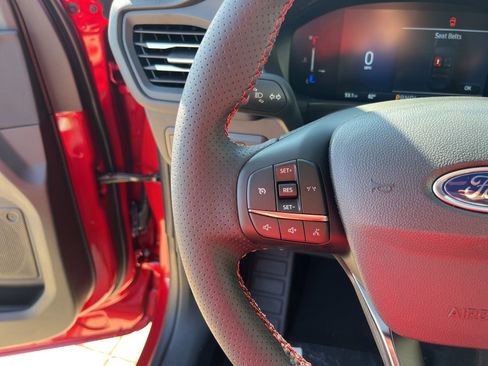 New 2026 Ford Escape ST-Line image 5