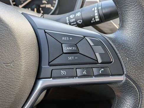 Used 2025 Nissan Altima 2.5 SV image 24