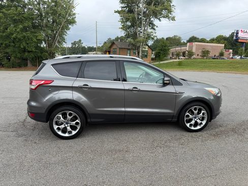 Used 2014 Ford Escape Titanium w/ Equipment Group 401A FWD image 7