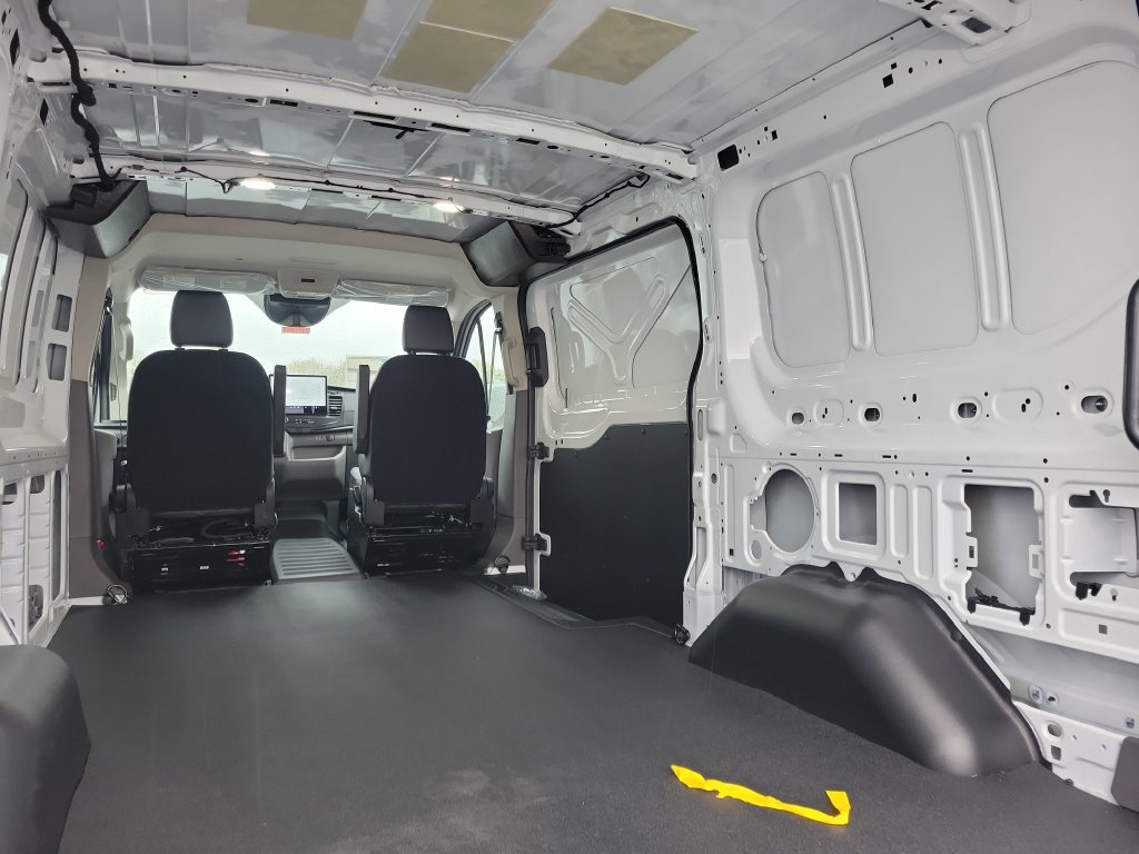 New 2027 Ford Transit 250 Low Roof RWD image 15