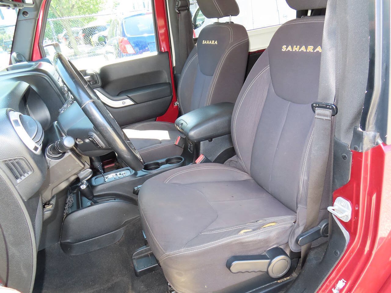 Used 2013 Jeep Wrangler Sahara AWD/4WD image 19