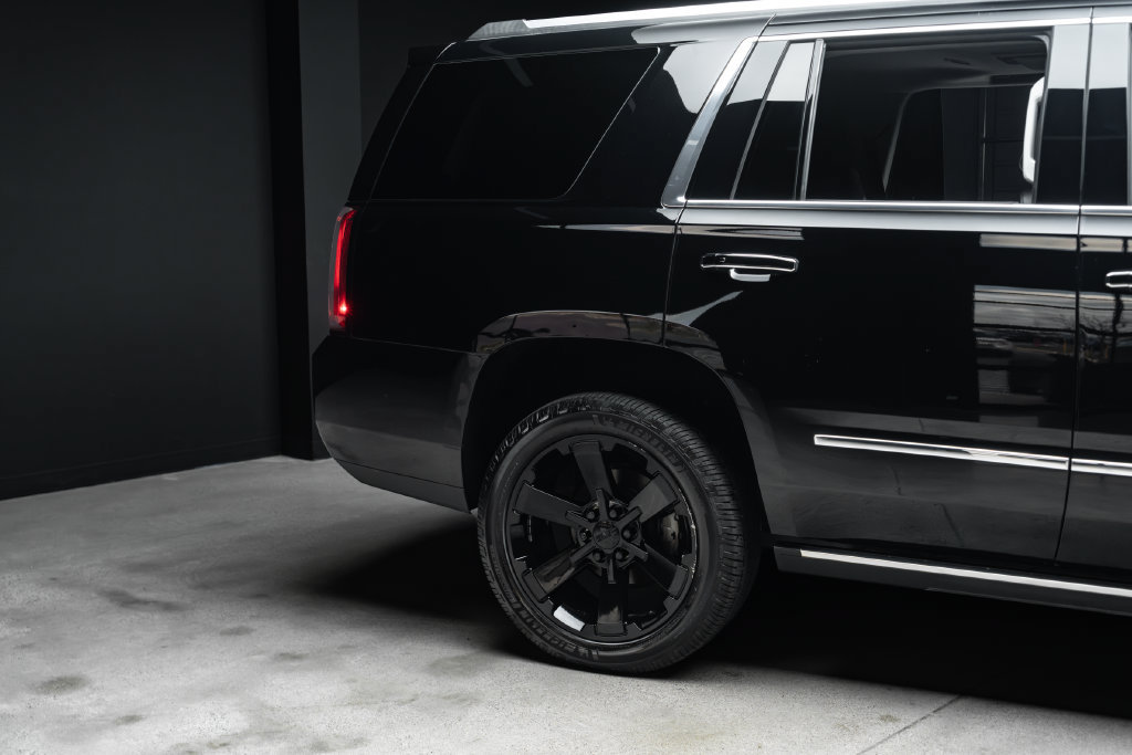 Used 2020 GMC Yukon Denali w/ Enhanced Security Package AWD/4WD image 9
