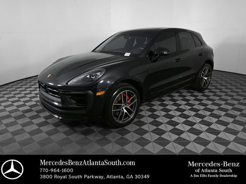 Used 2024 Porsche Macan S w/ Premium Plus Package image 1