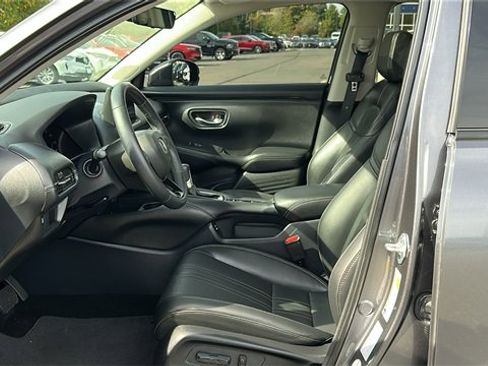 Used 2025 Honda HR-V EX-L image 10