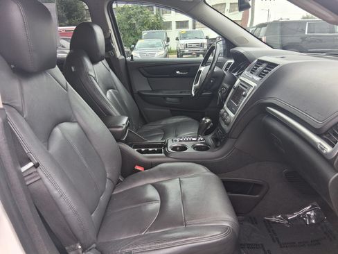 Used 2013 GMC Acadia SLE FWD image 23