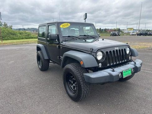 Used 2018 Jeep Wrangler Sport AWD/4WD image 3