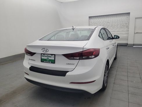 Used 2017 Hyundai Elantra Limited w/ Limited Tech Package 04 FWD image 9