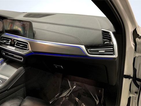 Used 2021 BMW X6 xDrive40i w/ M Sport Package image 17