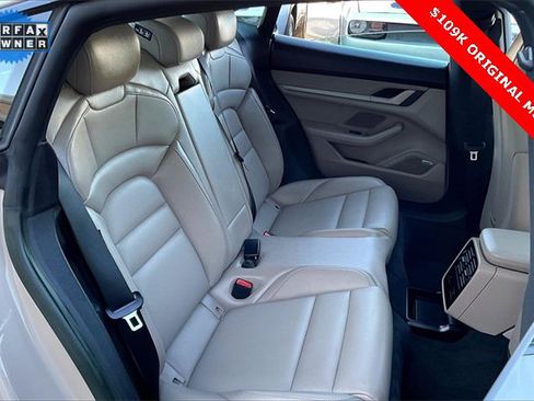 Used 2022 Porsche Taycan image 26