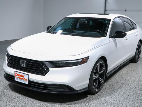 Used 2023 Honda Accord Sport image 30