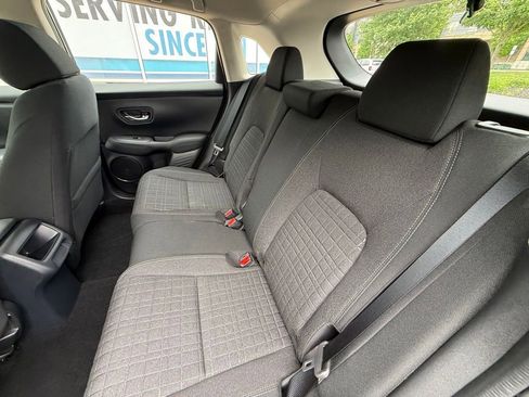 Used 2025 Honda HR-V LX image 28